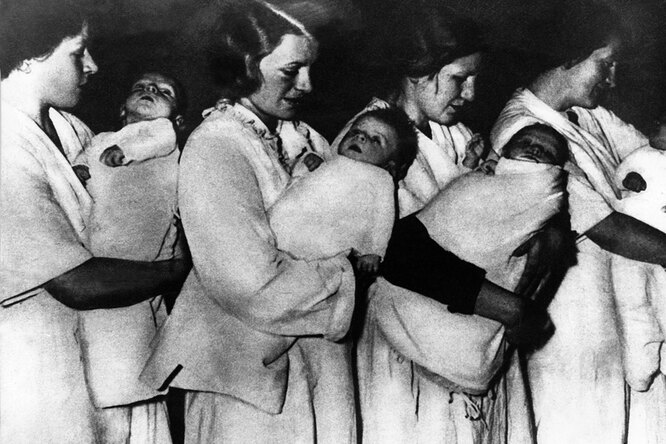 Похищен в Крыму, воспитан немцами: как русский мальчик стал «арийским псом» Похищен в Крыму, воспитан немцами: как русский мальчик стал «арийским псом»