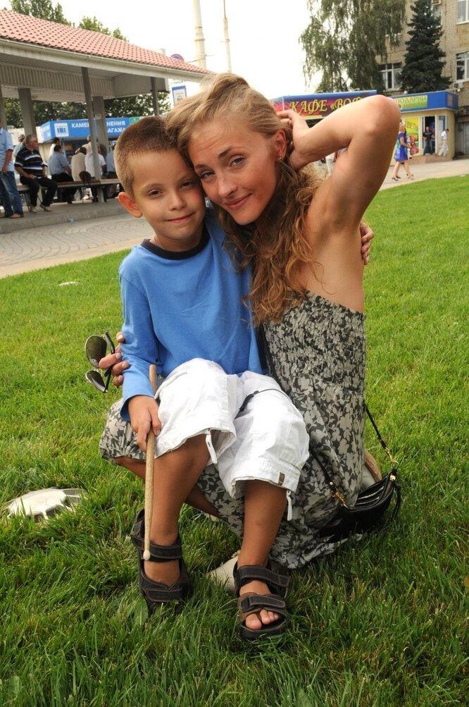 Анна Казючиц с сыном