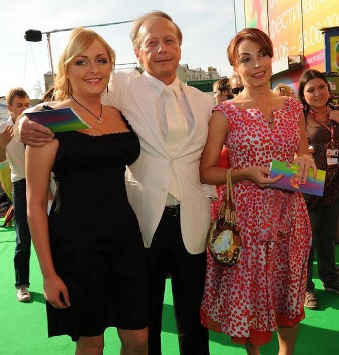 Михаил Задорнов со второй женой и дочерью