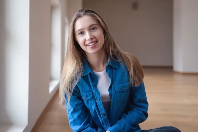 Анна Андрусенко в дерзком наряде