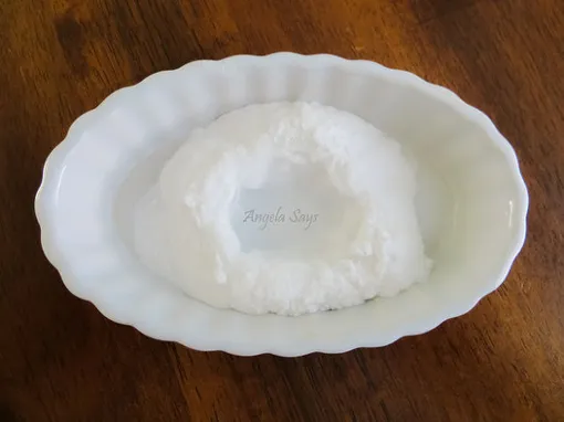 Царапины на тарелках и кружках: как убрать? Удаление царапин на посуде в домашних условиях с фото