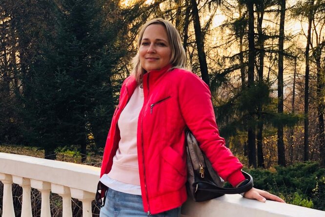 «То, что со мной случилось, можно сравнить с авиакатастрофой»: история женщины, пережившей развод и рак «То, что со мной случилось, можно сравнить с авиакатастрофой»: история женщины, пережившей развод и рак