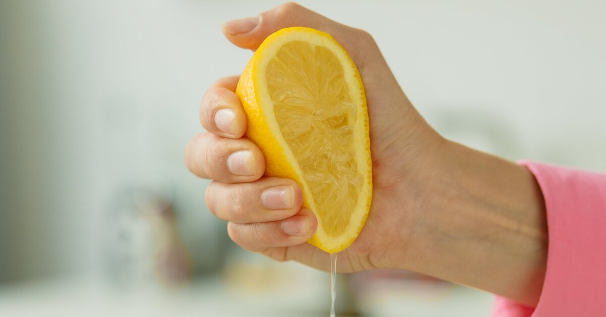 Как выжать лимон до конца просто и быстро без соковыжималки