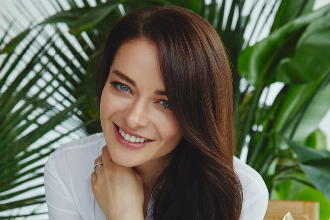 Марина Александрова: «В обычной жизни стараюсь волосы не тревожить»