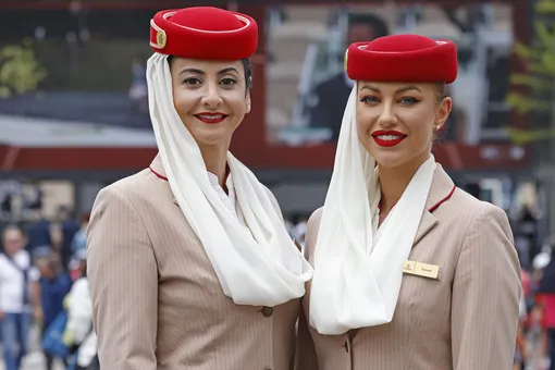 Стюардессы Fly Emirates — авиакомпании с едва ли не самыми строгими внутренними правилами в мире