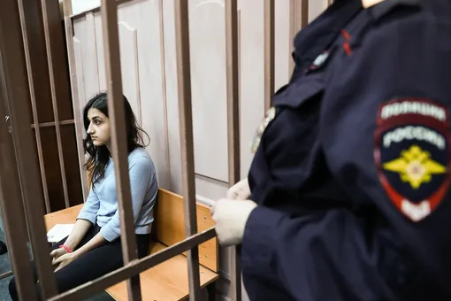 Младшая из сестер Хачатурян получила разрешение посещать занятия в школе