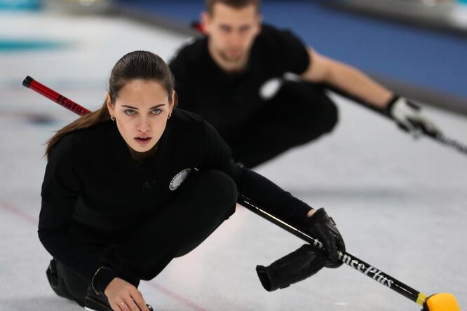 Керлингистку Анастасию Брызгалову на Олимпийских играх назвали «русской Джоли»