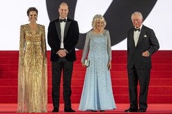 Отсутствие водительских прав, принцы в шортах: 10 фактов о королевской семье Великобритании, которые вы точно не знаете