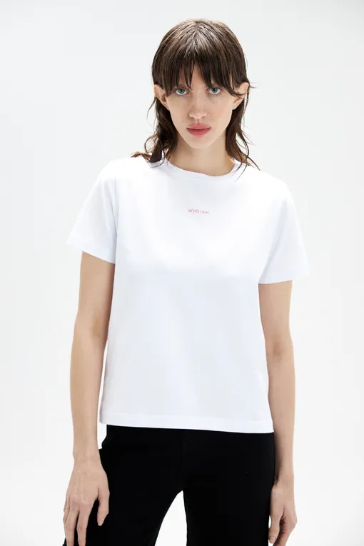 Базовая белая футболка WHO/AM
