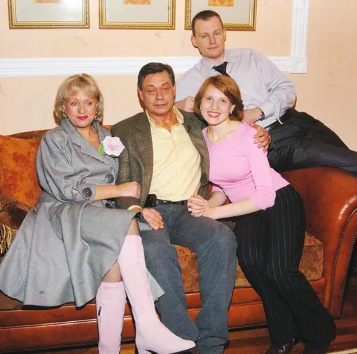 Людмила Поргина, Николай Караченцов, Андрей Караченцов с женой