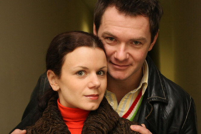 Как разведённые мосты помогли любви Алексея Тихонова и Марии Петровой