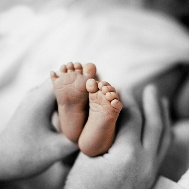 Первая опубликованная фотография новорожденной