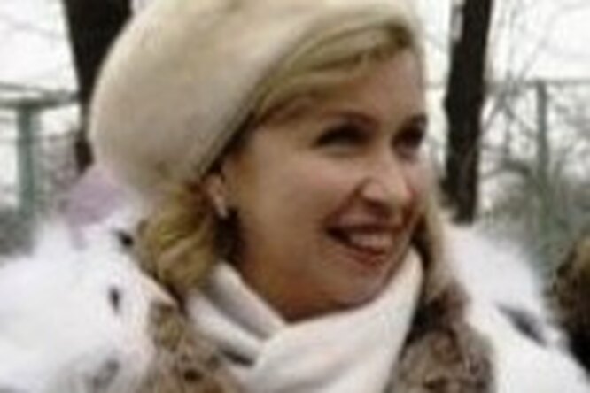 Светлана Медведела подарила детям коньки и телевизоры Светлана Медведела подарила детям коньки и телевизоры