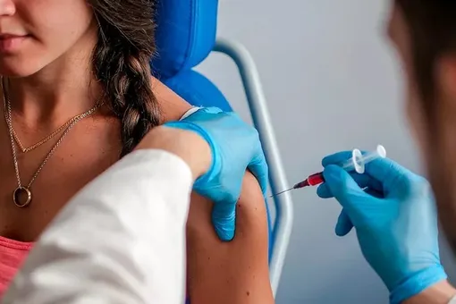 Не укололся — не подходишь: в Австралии на работу не принимают без вакцинации