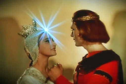 Как русская «Царевна Лебедь» взорвала индийское кино: первый поцелуй в кадре