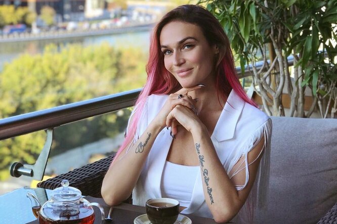 «Важно заниматься сексуальным воспитанием ребенка». Алена Водонаева поделилась родительскими принципами «Важно заниматься сексуальным воспитанием ребенка». Алена Водонаева поделилась родительскими принципами