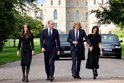 Принц Уильям и Кейт Миддлтон с принцем Гарри и Меган Маркл