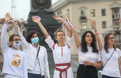 женщины, Минск, протест, Калыханка