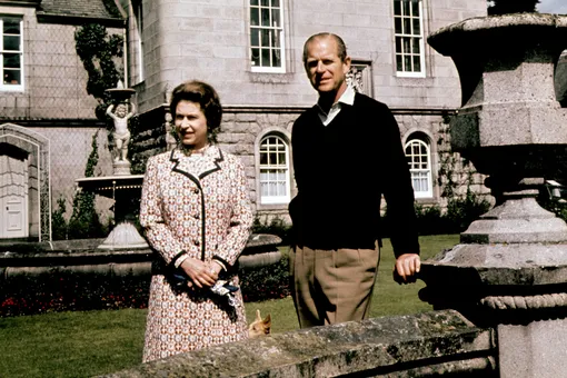 Королева Елизавета II и принц Филипп в Балморале