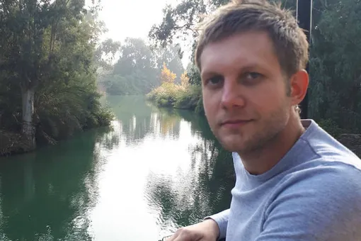 СМИ: Борис Корчевников избил сотрудника православного канала