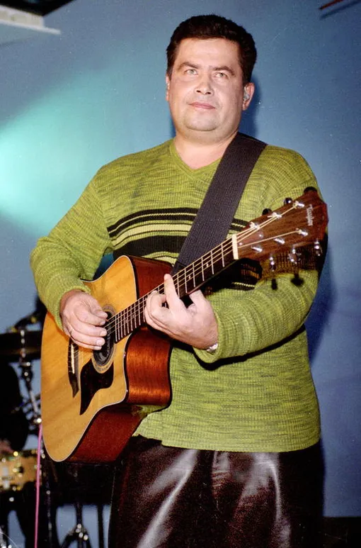Солистом группы «Любэ» Николай Расторгуев стал в конце 80-х