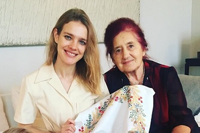 Бабушка Натальи Водяновой поддержала внучку на Неделе моды в Париже