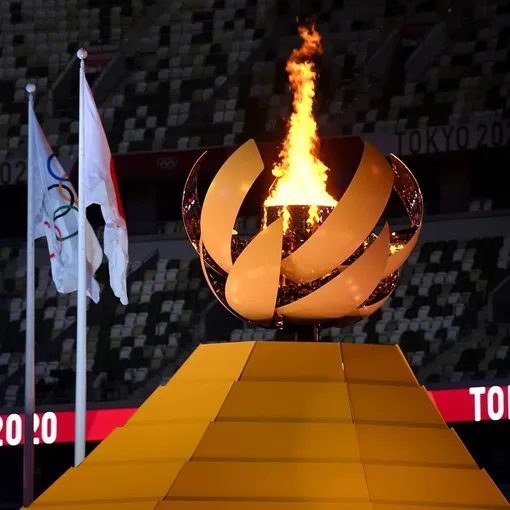 олимпийский огонь в токио