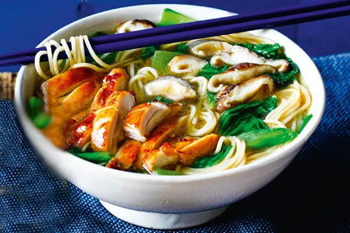 Аппетитнейший азиатский суп «Два в одном»