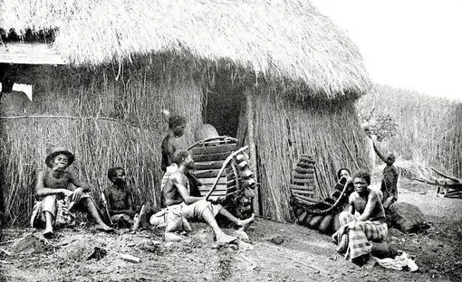 Местные жители Африки во время путешествия Мэри Кингсли