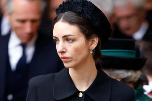 Нехороший знак: знаменитая шляпа Кейт Миддлтон украсила голову предполагаемой возлюбленной принца Уильяма