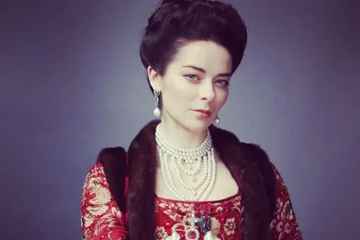 «Да, не Екатерина Великая»: Марина Александрова выложила забавное фото с Сергеем Маковецким