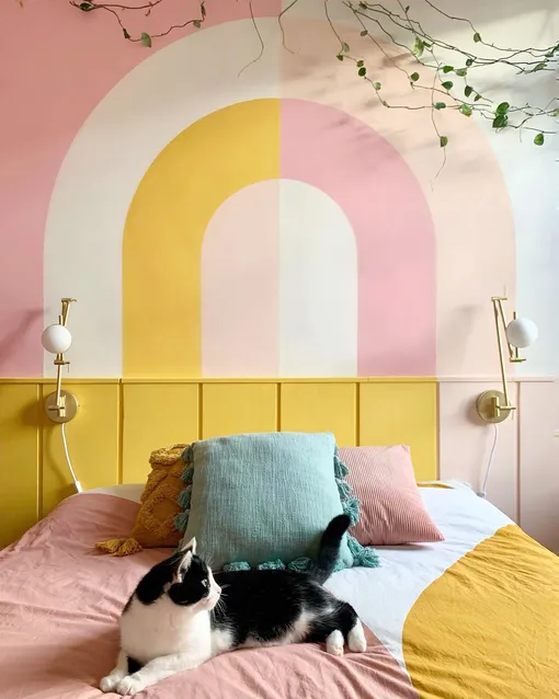 розовый и желтый цвет фото интерьера спальни