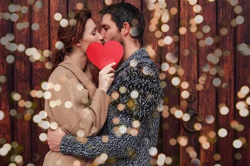 «Снова влюблен как мальчишка»: звезды поздравляют своих жен с днем святого Валентина