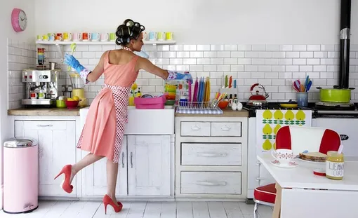 Не тратить силы и редко убирать: лайфхаки по уборке для дома, фото, описание