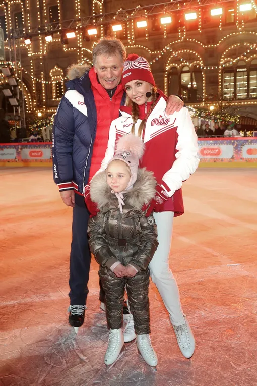 Татьяна Навка с мужем и дочерью