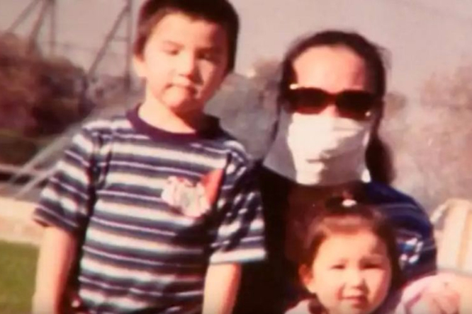 Женщина 12 лет скрывала, во что превратилось ее лицо после побоев мужа Женщина 12 лет скрывала, во что превратилось ее лицо после побоев мужа