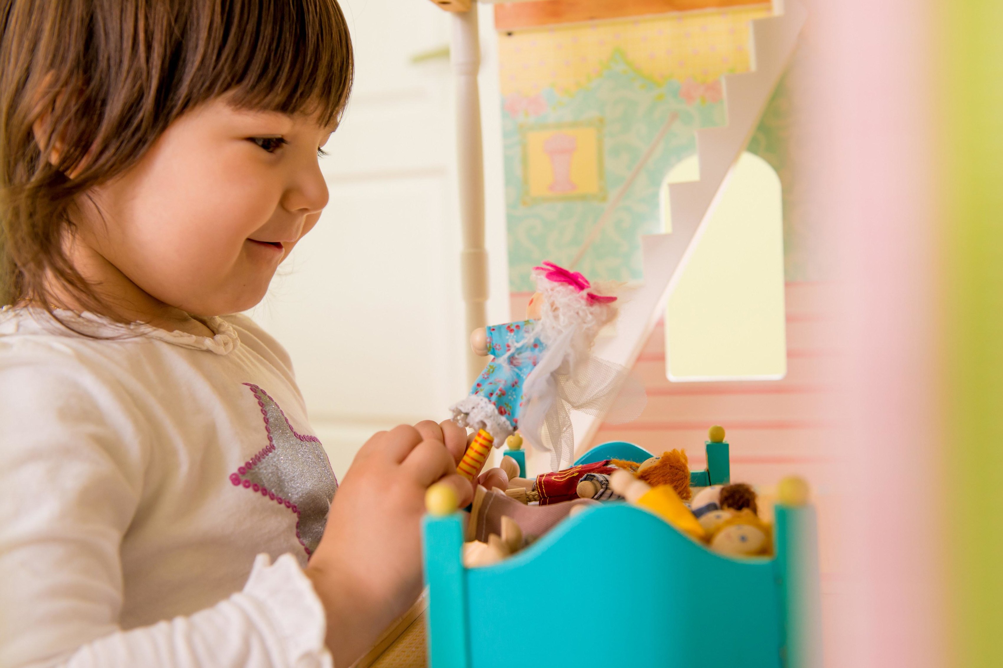 Кукольный домик из обувной коробки: как сделать своими руками с детьми?Мастер-класс с фото и видео