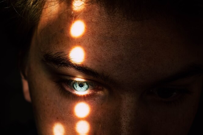 Уход за кожей вокруг глаз: все ли мы делаем правильно?