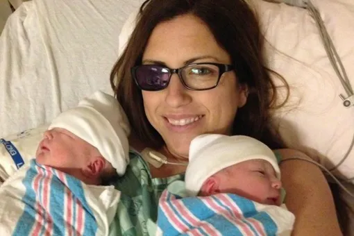 Беременная женщина пожертвовала глазом, чтобы спасти своих близнецов