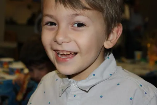 Сотни людей захотели отметить «Броктябрь» с мальчиком, больным раком мозга