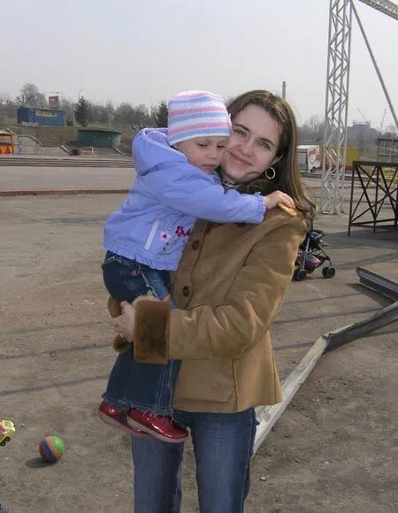 Александра Марова с приемной дочерью, Новосибирск, 2006 г.