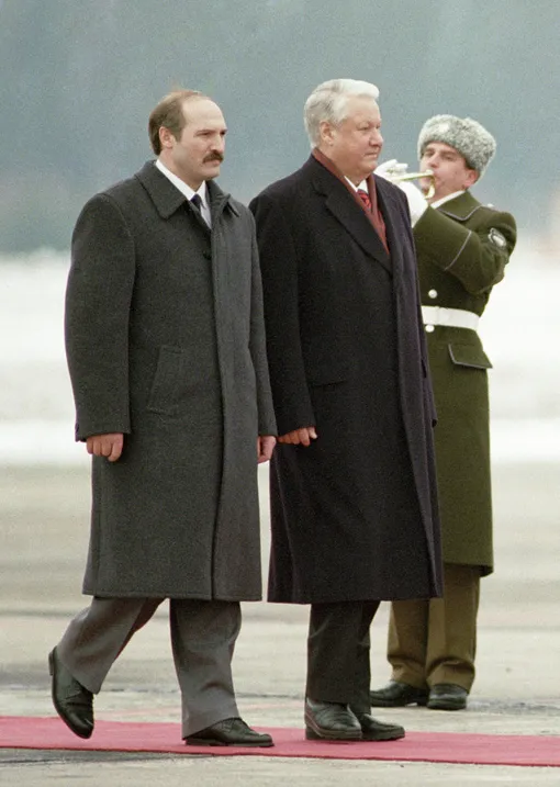 Александр Лукашенко и Борис Ельцин