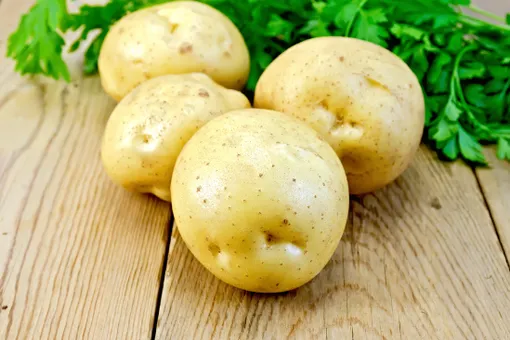 6 косметических хитростей, для которых нужна обычная картошка