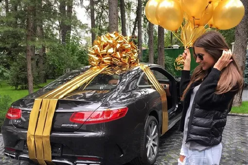 Кети Топурия получила в подарок автомобиль за 9 миллионов
