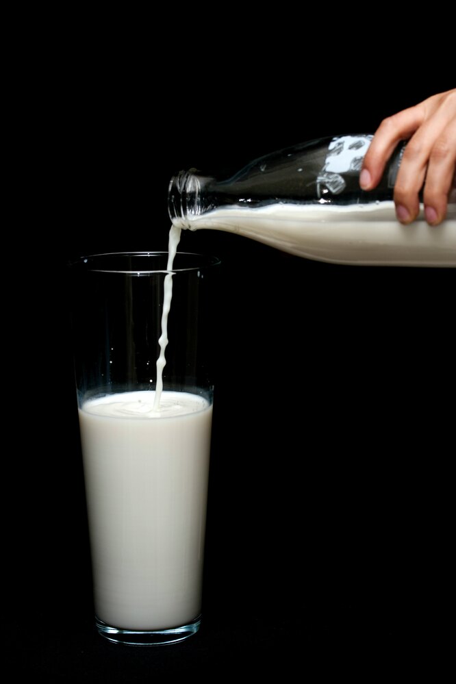 Стакан молока перед сном, чтобы похудеть