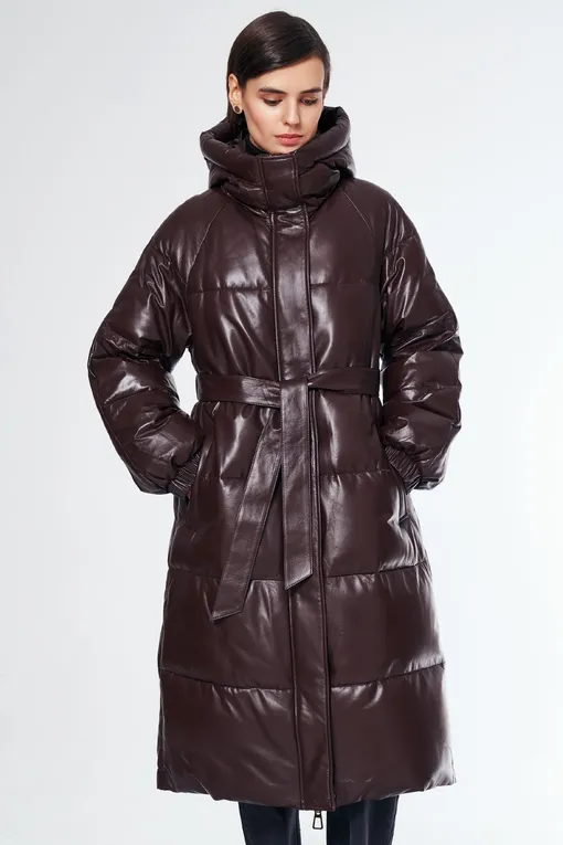 Утепленное кожаное пальто «Снежная королева», 51 990 р.