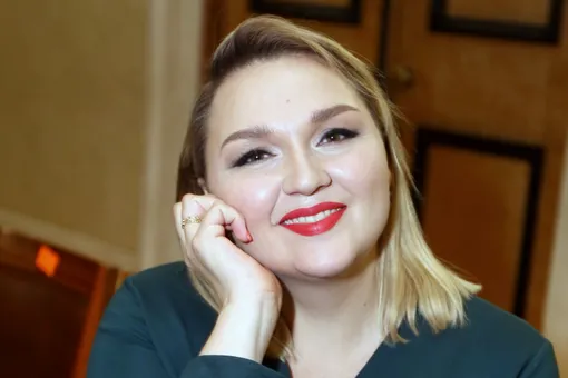 «Это не самолюбование»: похудевшая Надежда Ангарская выложила видео в купальнике