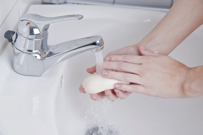 10 ошибок при мытье рук, которые делают нас беззащитными перед коронавирусом