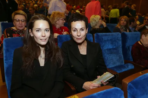 Фото: legion-media. Ирина Апексимова с дочкой