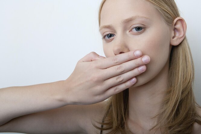 7 опасных болезней, которые можно определить по запаху изо рта